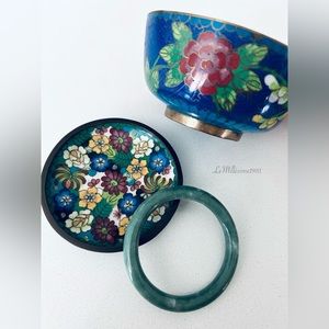 Natural Jade Bangle comes with Trinket Dish